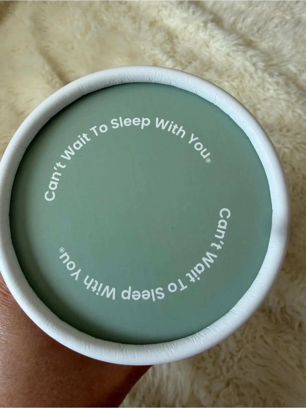 nodpod Green Weighted Blanket for Eyes - Gentle Sleep Eye Mask - Picture 5 of 5